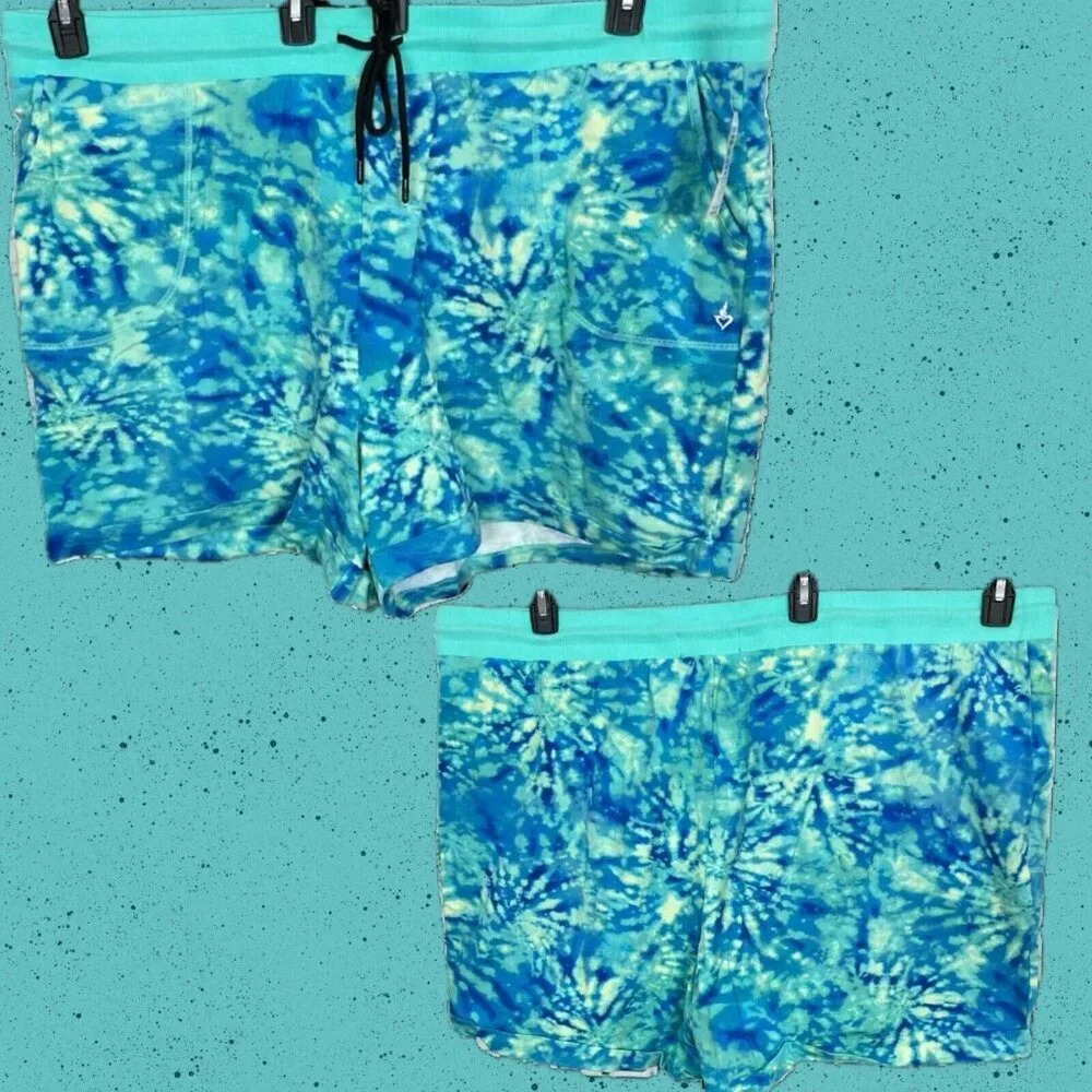 Torrid Plus 6 Teal Tie-Dye Drawstring Waist Pockets Cuff Hem Pull-On Shorts